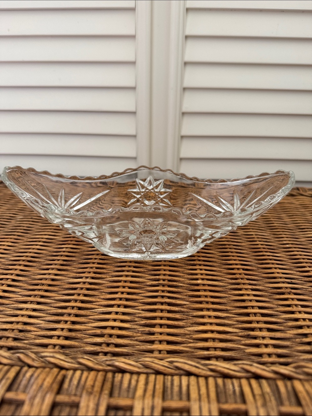 Anchor Hocking Early American Prescut (EAPC) Star of David Gondola Bowl